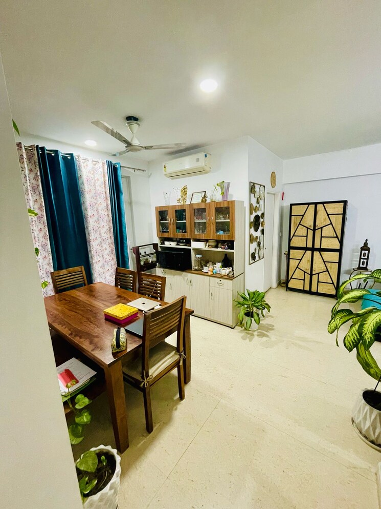 Living Room, emaar-the-palm-drive-the-sky-terraces 4 Bedroom 2100 Sq.Ft. Apartment In Sector 66 Gurgaon 8670118