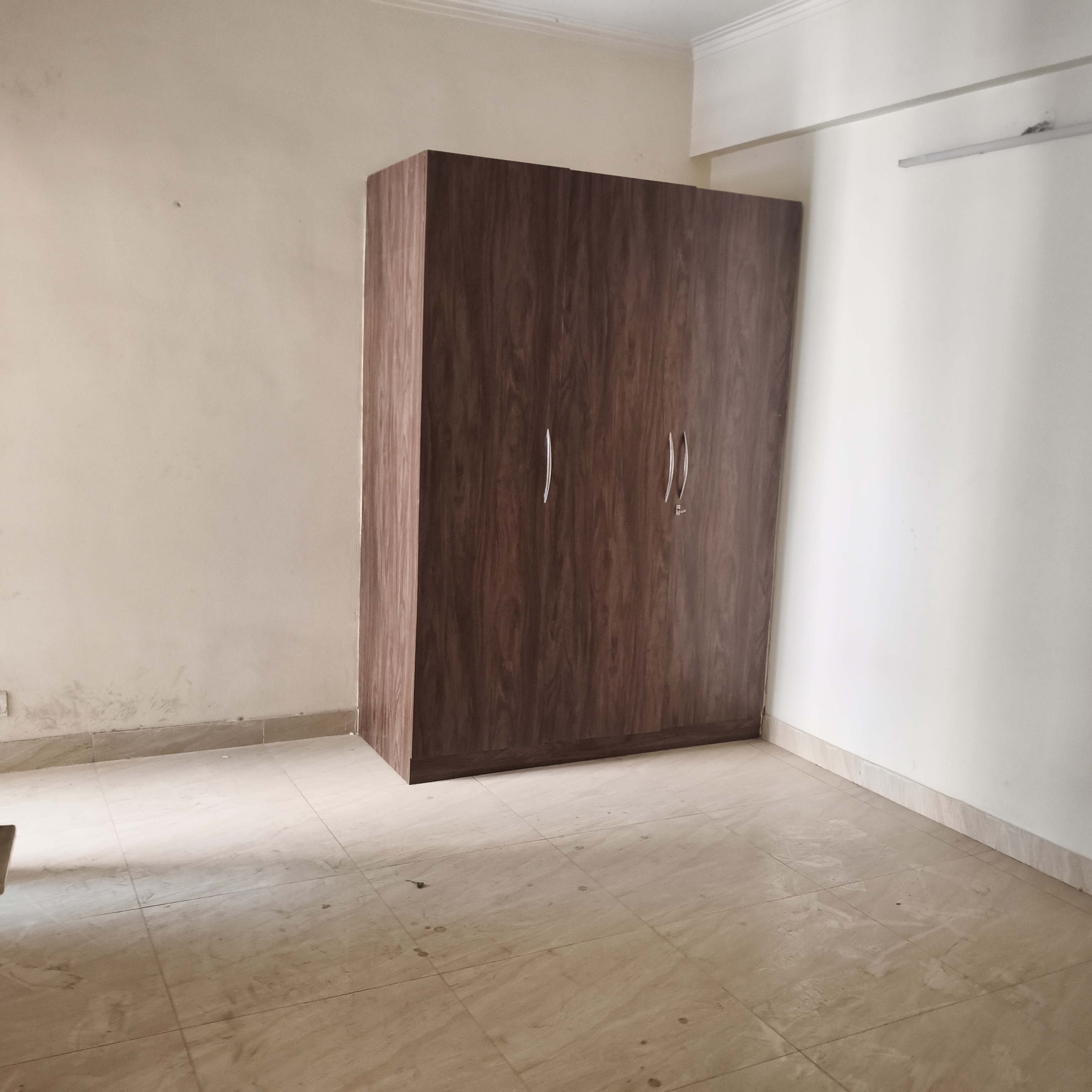 3 BHK Apartment For Rent in Gaur City 2 - 14th Avenue