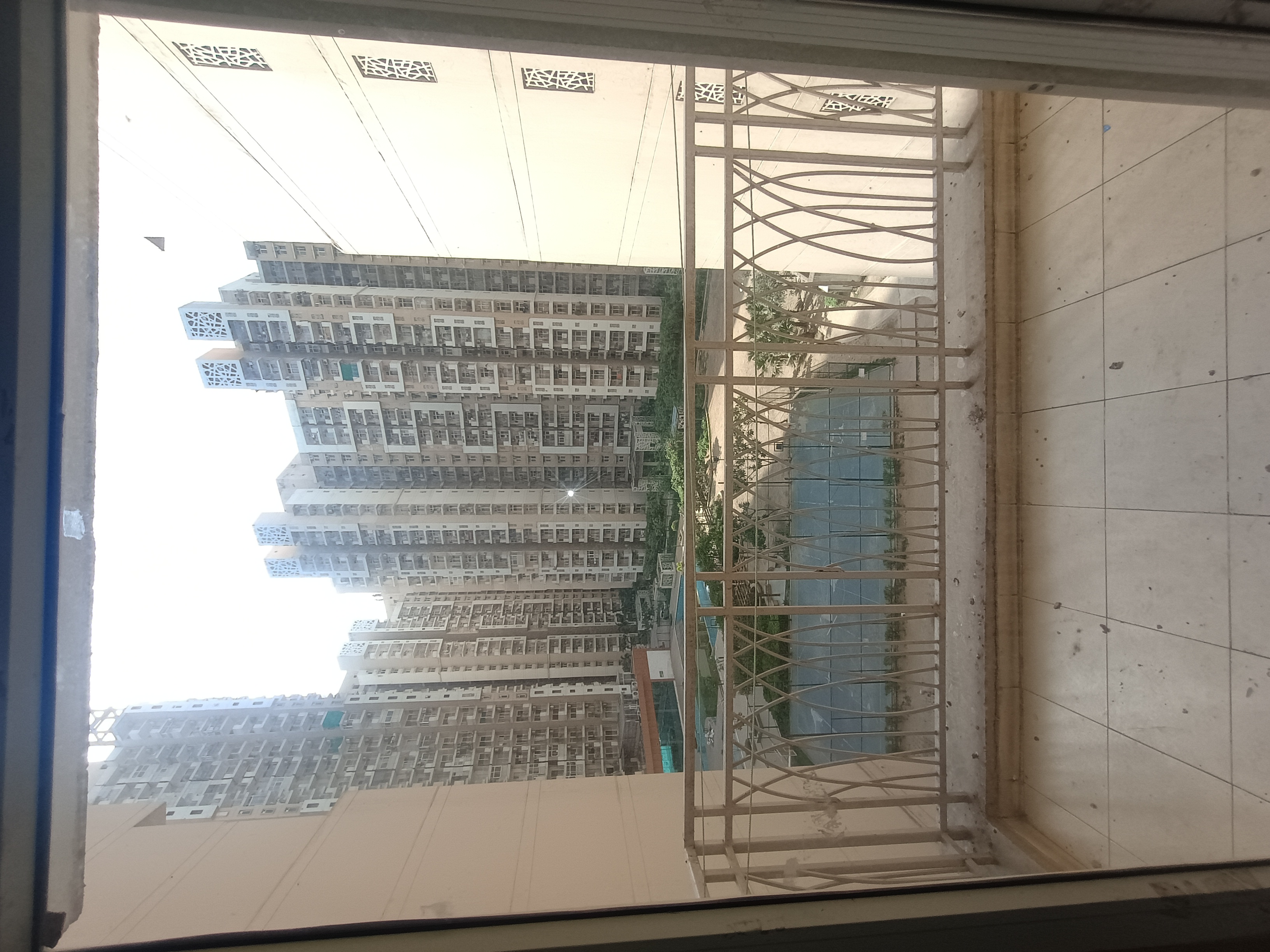 2 BHK Apartment For Rent in Mahagun Mywoods