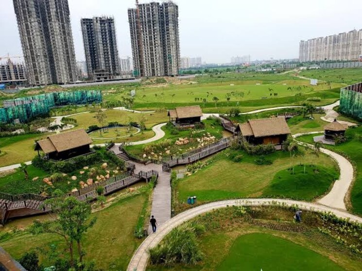 Garden, gaurs-the-islands 3 Bedroom 3689 Sq.Ft. Apartment In Jaypee Greens Greater Noida 8670067
