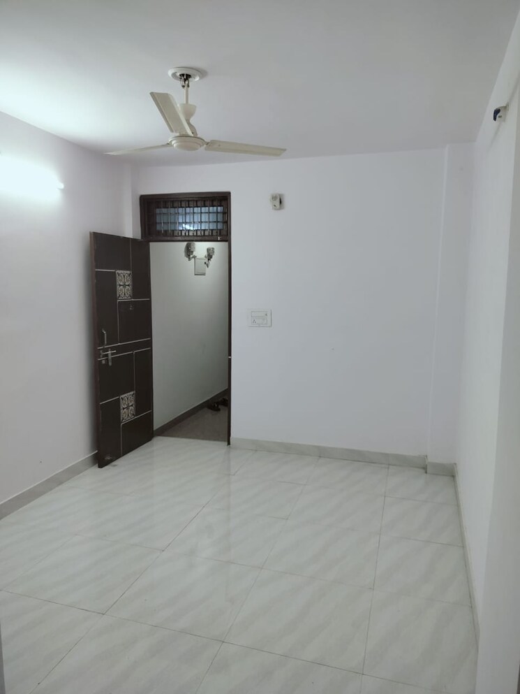 Room, glaxo-apartments 3 Bedroom 1500 Sq.Ft. Apartment In Mayur Vihar 1 Delhi 8670112