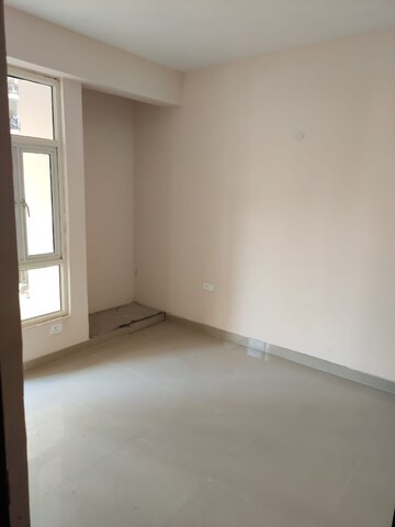 1 BHK Apartment For Rent in Supertech Ecovillage I, Sector 1 Greater Noida
