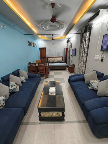 Living Room in 2 BHK Independent House at Gomti Nagar – for Rent