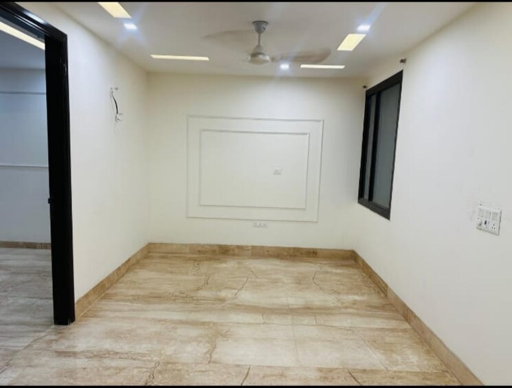 Room, south extension i 3 Bedroom 200 Sq.Yd. Apartment In South Extension I Delhi 8670142