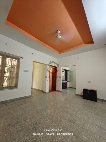 Room in 2 BHK Builder Floor at Hsr Layout – for Rent