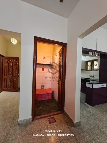Room in 2 BHK Builder Floor at Hsr Layout – for Rent