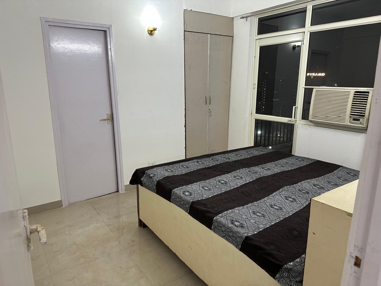 2 BHK Apartment For Rent in Suncity Avenue 76