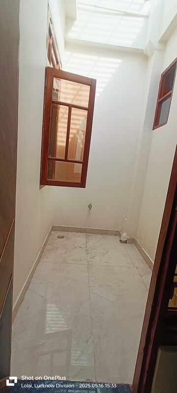 Room in 3 BHK Villa at Gomti Nagar – for Sale