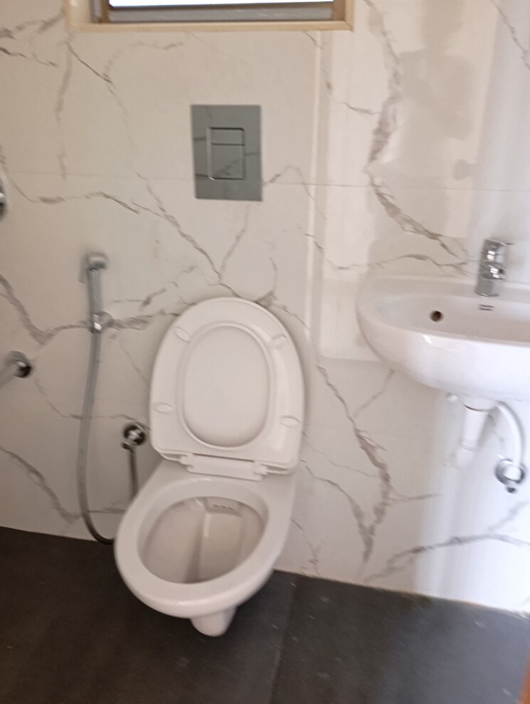 Bathroom, crystal-paradise-residences 2 Bedroom 597 Sq.Ft. Apartment In Andheri East Mumbai 8670216