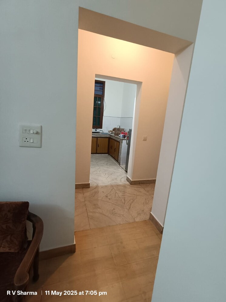 Living Room, sector 23 2 Bedroom 180 Sq.Yd. Builder Floor In Sector 23 Gurgaon 8670243