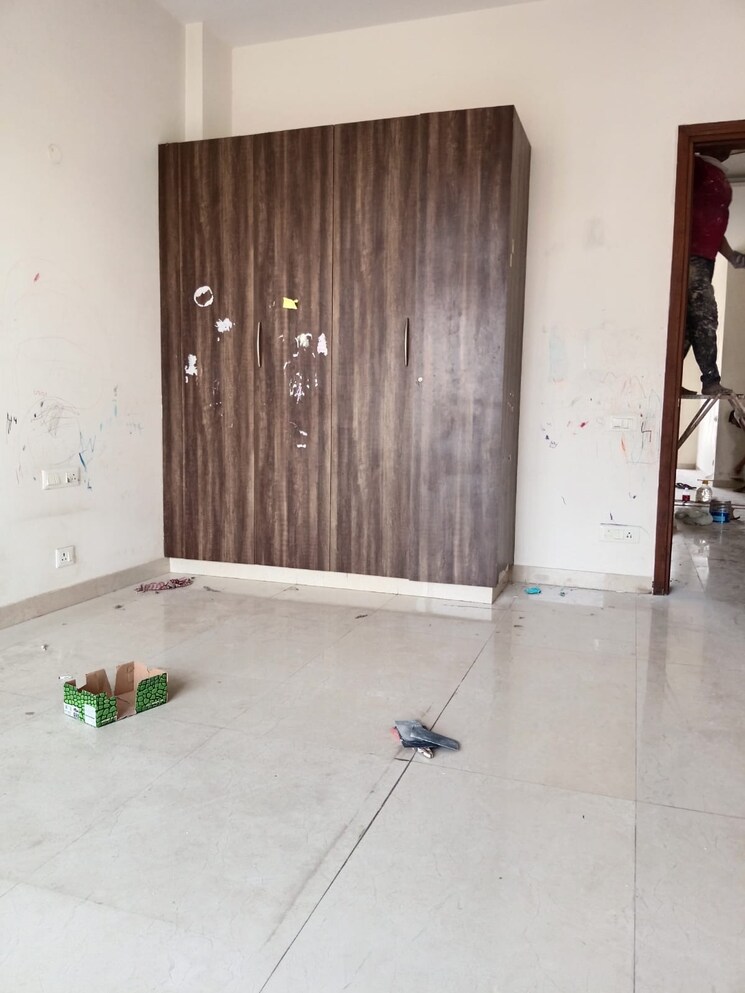 Room, rzone-land-plot 3 Bedroom 1215 Sq.Ft. Builder Floor In Sector 48 Gurgaon 8670249