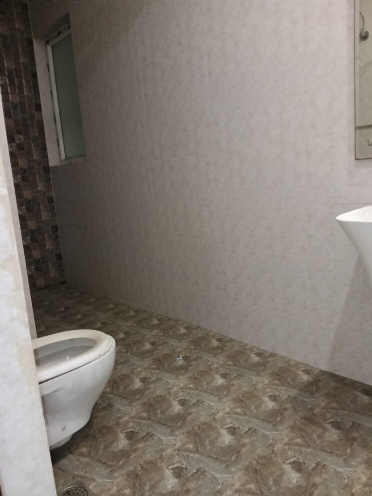 Bathroom, rzone-land-plot 3 Bedroom 1215 Sq.Ft. Builder Floor In Sector 48 Gurgaon 8670249