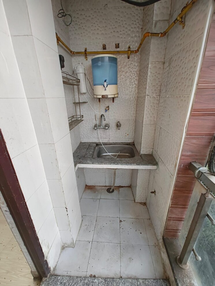 Bathroom, gomti nagar 2 Bedroom 800 Sq.Ft. Independent House In Gomti Nagar Lucknow 8670268