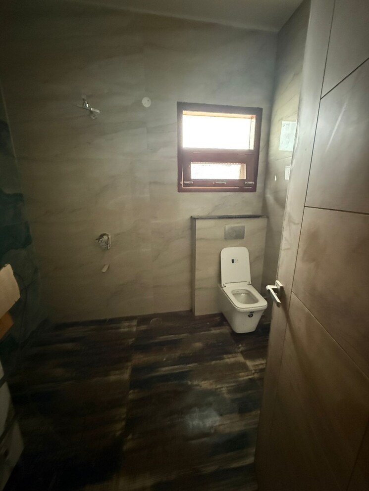 Bathroom, sector 82 2 Bedroom 1800 Sq.Ft. Builder Floor In Sector 82 Mohali 8670266