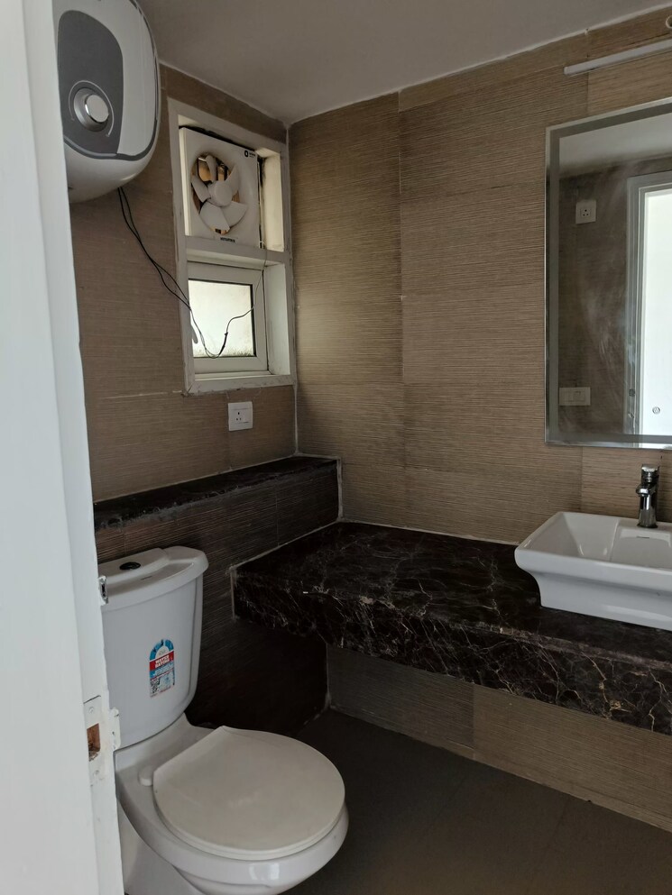 Bedroom, jaypee-pavilion-heights-iii 3 Bedroom 1956 Sq.Ft. Apartment In Sector 128 Noida 8670274