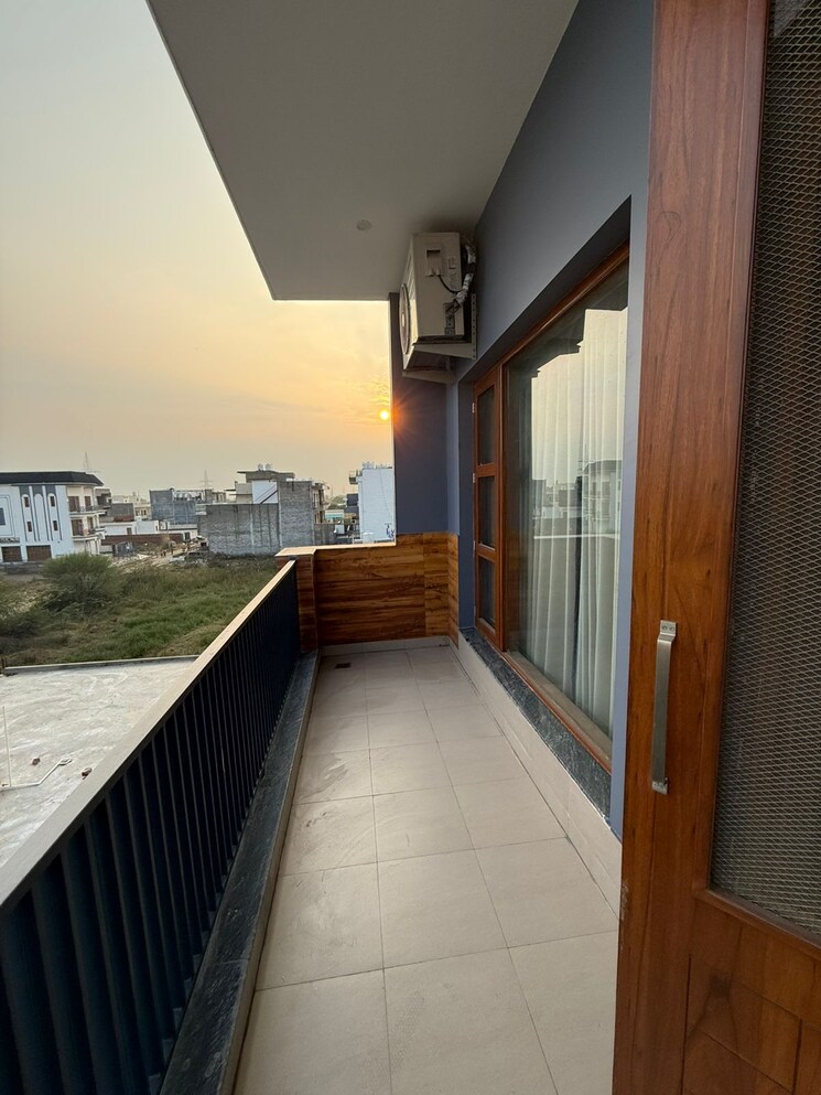 Balcony, sector 82 2 Bedroom 1800 Sq.Ft. Builder Floor In Sector 82 Mohali 8670266