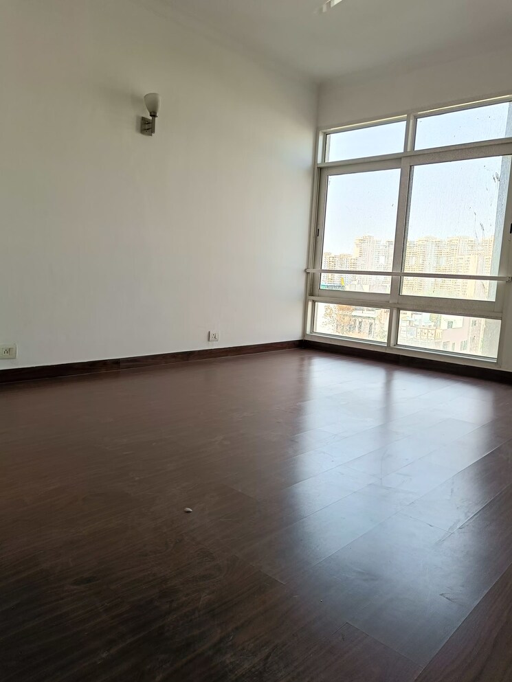 Room, jaypee-pavilion-heights-iii 3 Bedroom 1956 Sq.Ft. Apartment In Sector 128 Noida 8670274