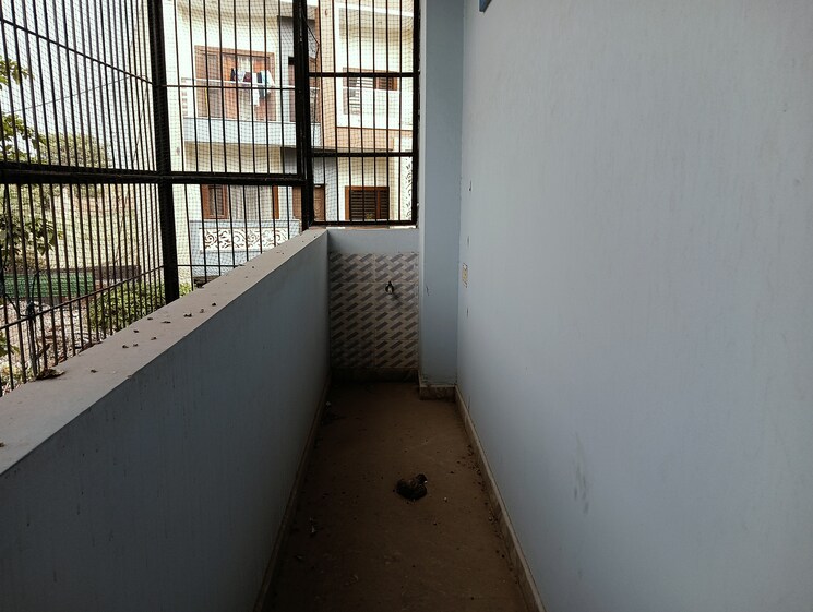 Balcony, landcraft-golflinks-plaza 3 Bedroom 120 Sq.Yd. Builder Floor In Pandav Nagar Ghaziabad 8670287