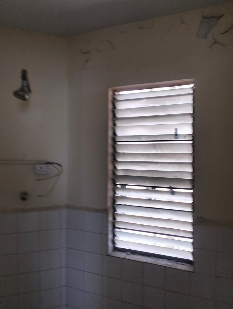 Bathroom, kumar-anusuya-enclave 1 Bedroom 600 Sq.Ft. Apartment In Wanwadi Pune 8670292