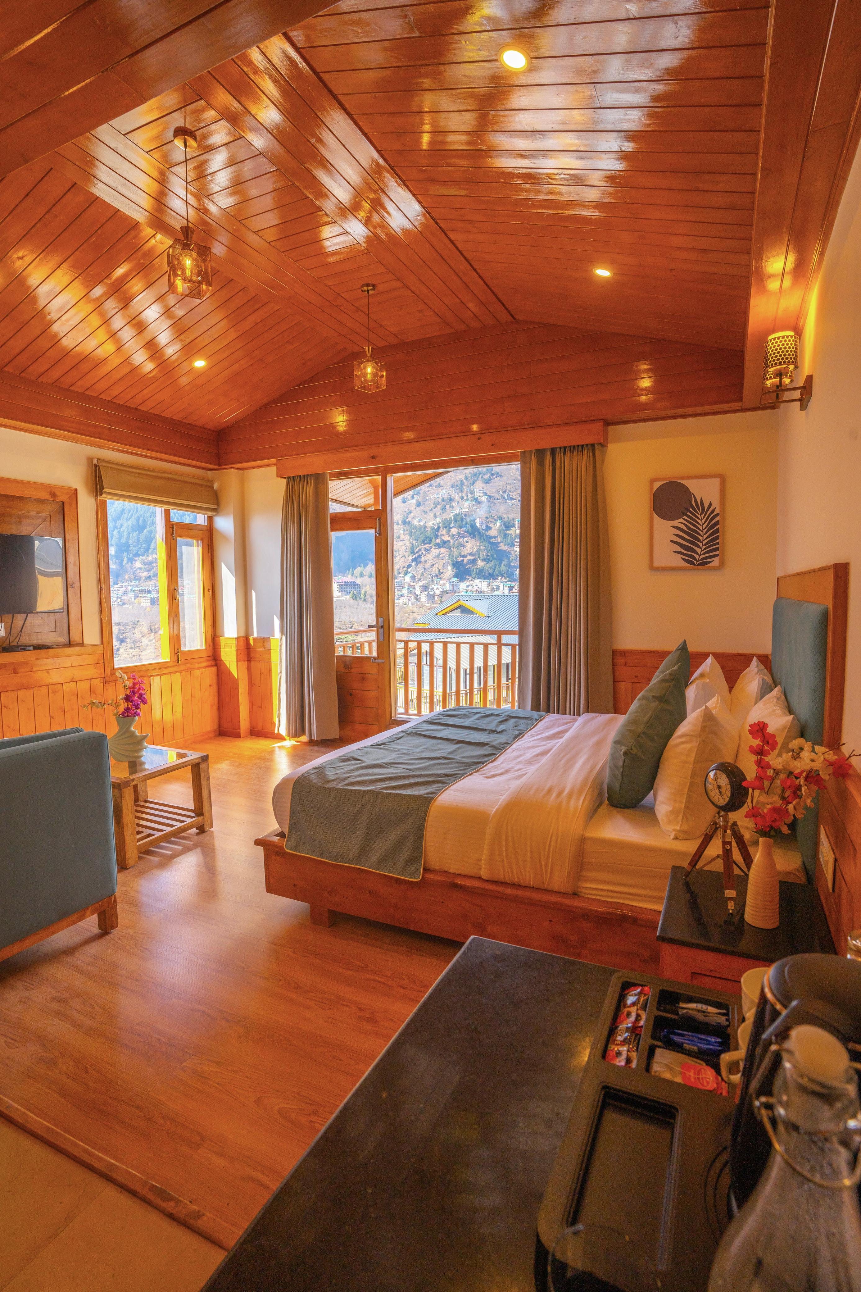 2.5 BHK + Study Room Builder Floor For Rent in Smart World Gems