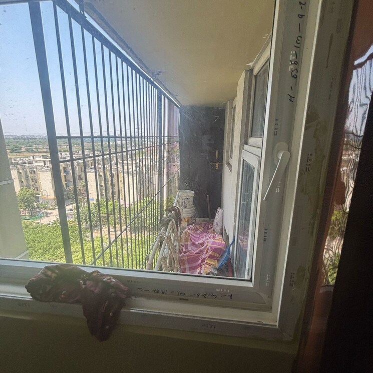 Balcony, upavp-ganga-yamuna-and-hindon-enclave 2 Bedroom 1100 Sq.Ft. Apartment In Siddharth Vihar Ghaziabad 8670385