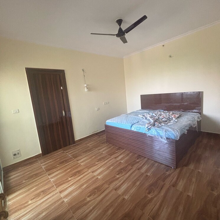 Room, upavp-ganga-yamuna-and-hindon-enclave 2 Bedroom 1100 Sq.Ft. Apartment In Siddharth Vihar Ghaziabad 8670385