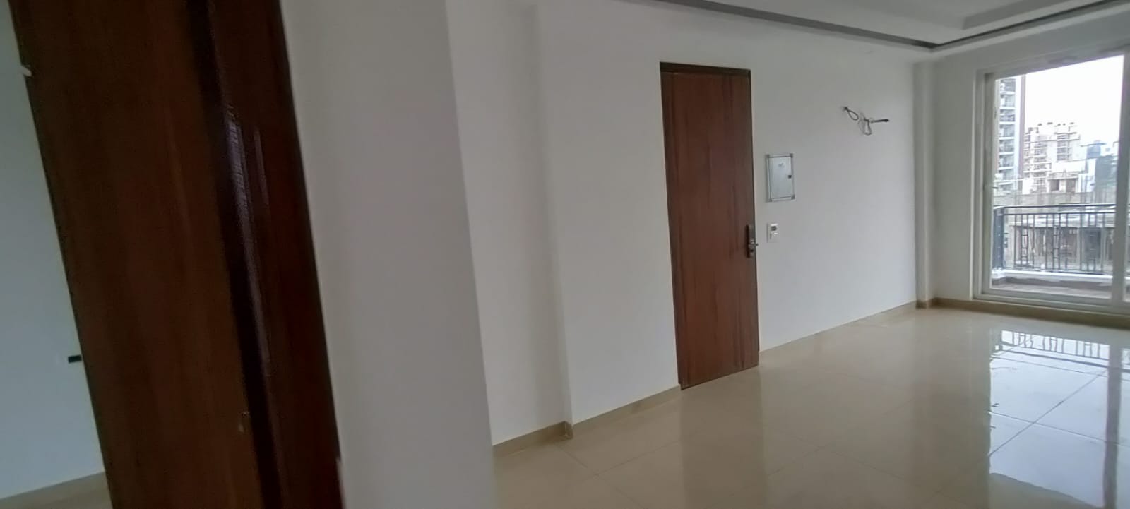 3.5 BHK + Pooja Room Apartment For Rent in Sushma Valencia