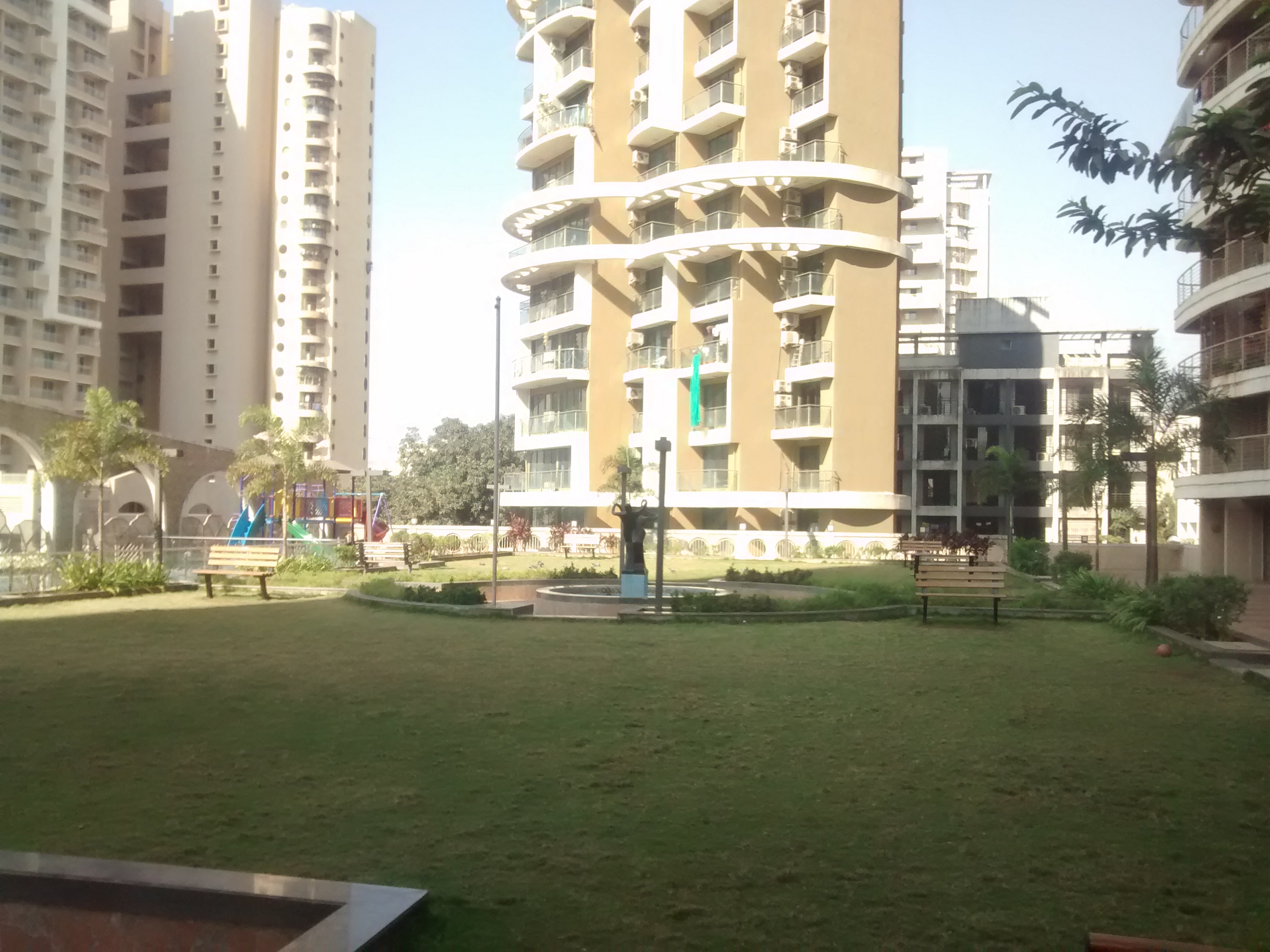 3 BHK + Extra Room Apartment For Rent in Tharwani Rosa Bella