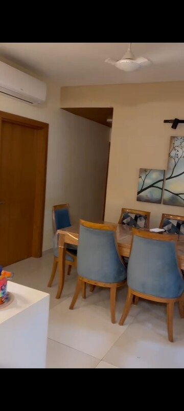 Master Bedroom in 3.5 BHK Apartment at Tulip Violet, Sector 69 – for Rent