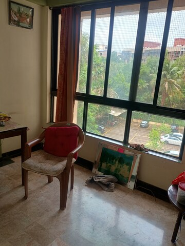 Furnished Amenities in 2.5 BHK Apartment at Hiranandani Estate Oyster, Ghodbunder Road – for Rent
