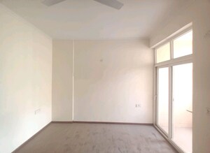 2 BHK Apartment For Sale in Amrapali Silicon City, Sector 76