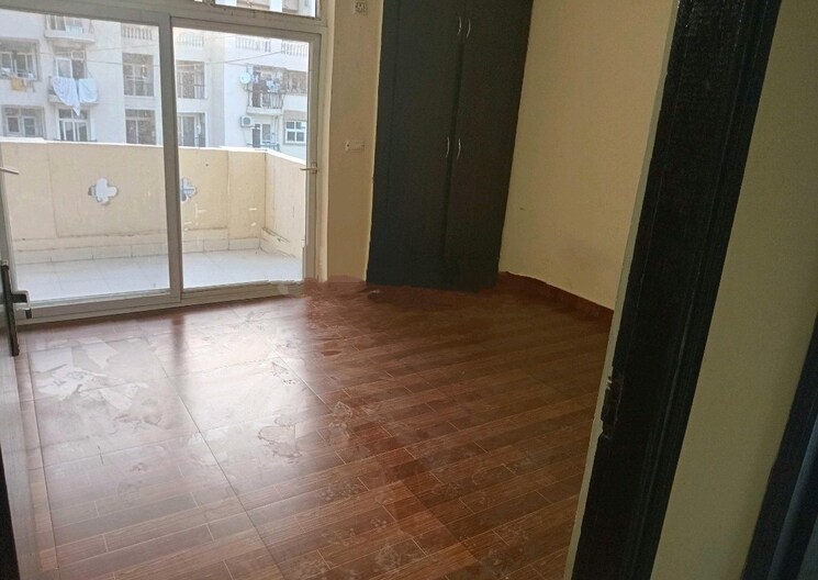 Room, amrapali-silicon-city 2 Bedroom 1075 Sq.Ft. Apartment In Sector 76 Noida 8670465