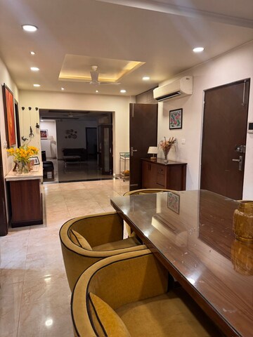 Living Room in 3 BHK Builder Floor at Sector 52 – for Rent