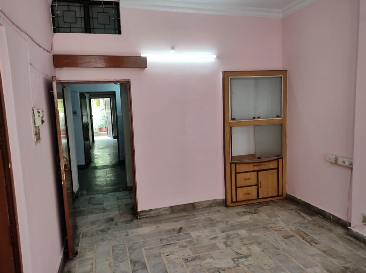 Room, gomti nagar 2 Bedroom 1000 Sq.Ft. Independent House In Gomti Nagar Lucknow 8670524