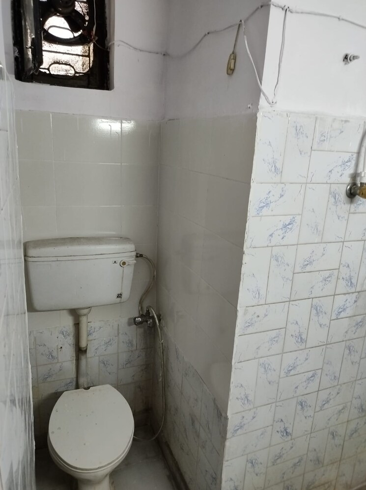 Bathroom, gomti nagar 2 Bedroom 1000 Sq.Ft. Independent House In Gomti Nagar Lucknow 8670524