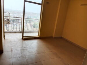 Room in 3 BHK Apartment at Conscient Habitat 78, Sector 78 – for Sale