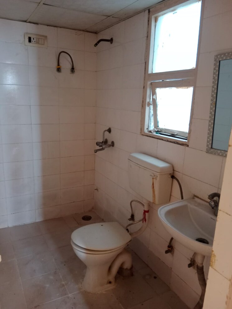 Bathroom, conscient-habitat-78 3 Bedroom 650 Sq.Ft. Apartment In Sector 78 Faridabad 8670541