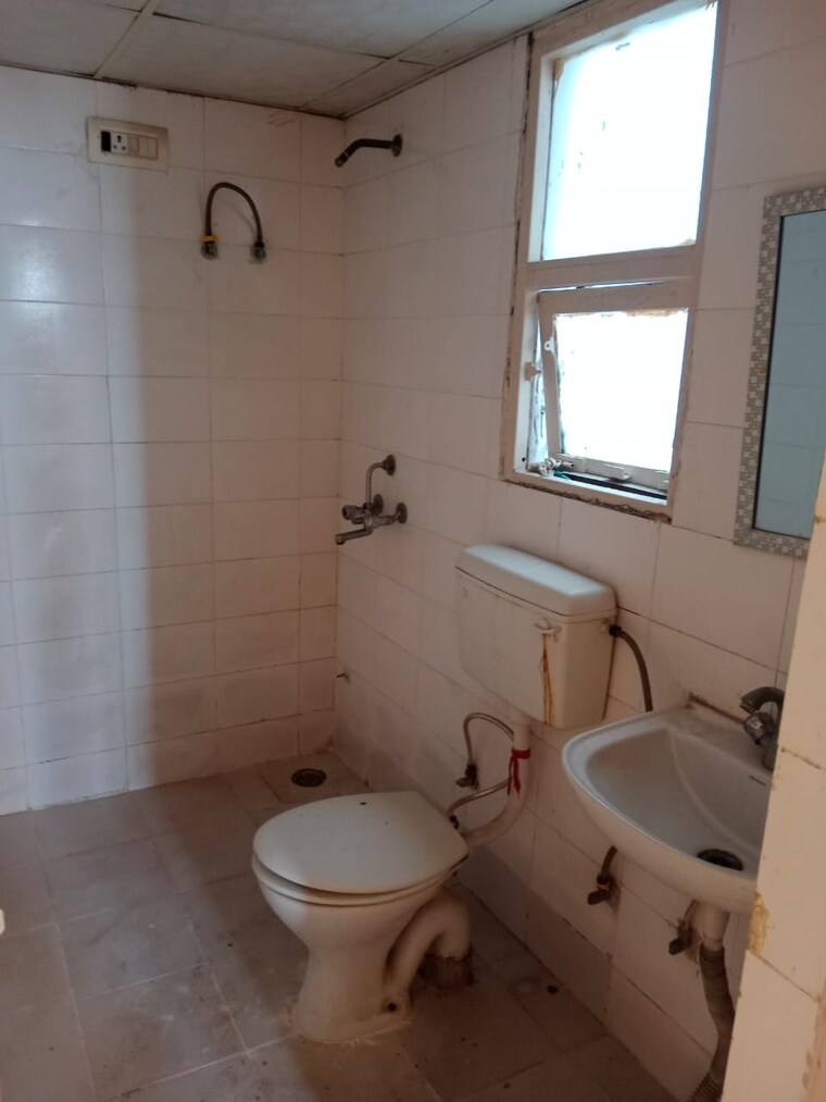 Bathroom, conscient-habitat-78 3 Bedroom 650 Sq.Ft. Apartment In Sector 78 Faridabad 8670541