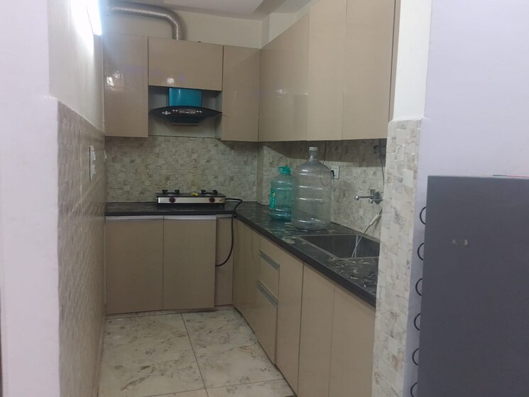 Kitchen, dwarka mor 3 Bedroom 1200 Sq.Ft. Builder Floor In Dwarka Mor Delhi 8670546