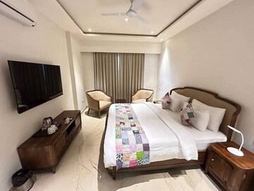 Master Bedroom in 5 BHK Villa at Kalwara – for Sale