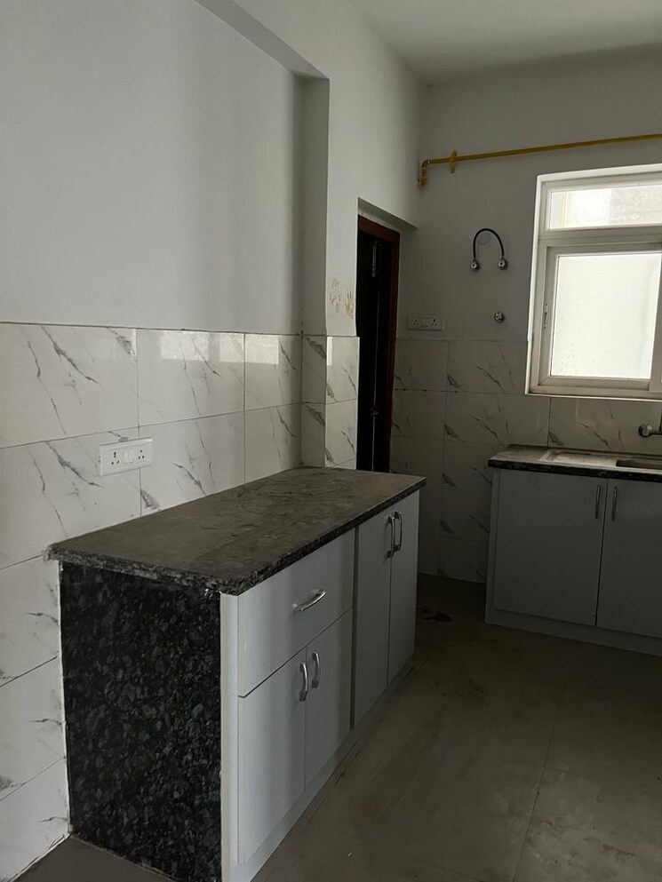 Kitchen, urbtech-hilston 3 Bedroom 1650 Sq.Ft. Apartment In Sector 79 Noida 8670554