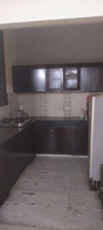 Kitchen in 3 BHK Builder Floor at Sector 46 – for Rent