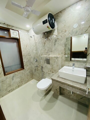 Team Area in 2 BHK Builder Floor at AEZ Aloha, Sector 57 – for Rent