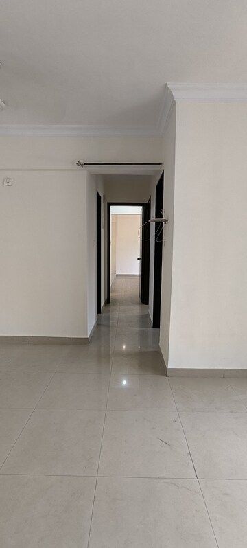 Room in 2 BHK Apartment at Lake Florence, Powai – for Rent