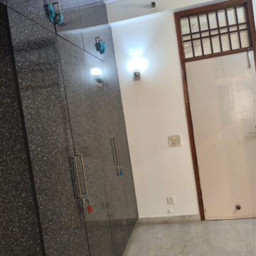 Building Lobby in 2.5 BHK Villa at Sector 23 – for Rent