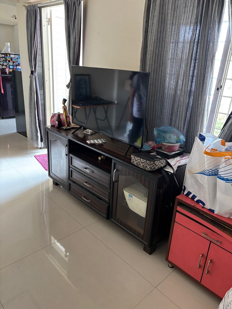 Living Room, prime-space-utsav-homes 1 Bedroom 650 Sq.Ft. Apartment In Bavdhan Pune 8670774