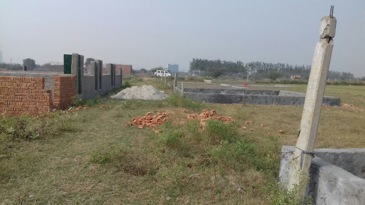Plot For Sale in Nayak Home City