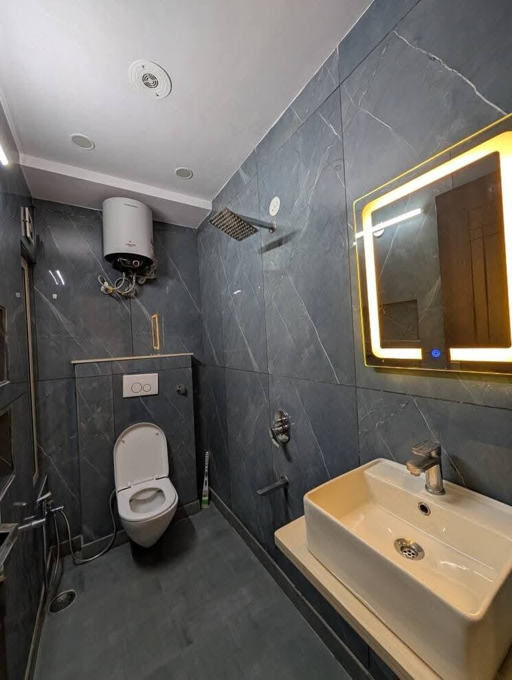 Attached Bathroom, himgiri-enclave 2 Bedroom 450 Sq.Ft. Apartment In Burari Delhi 8670856