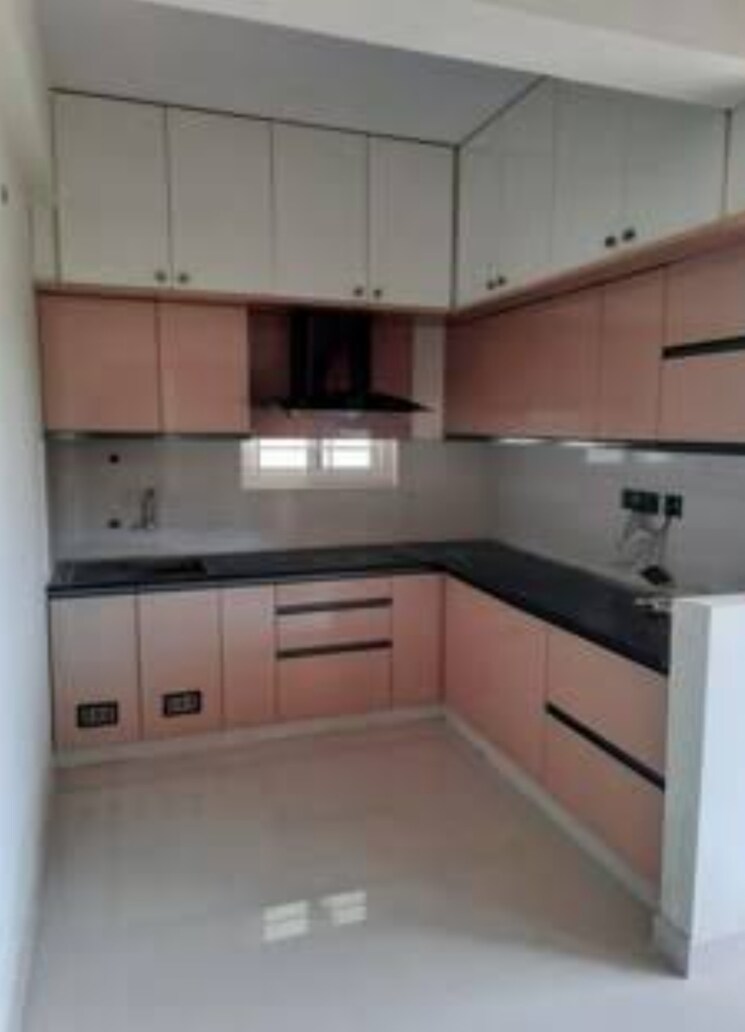 Kitchen, veera-safdarjung-enclave 3 Bedroom 1400 Sq.Ft. Builder Floor In Safdarjung Enclave Delhi 8670933