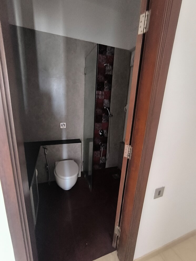 Bathroom, omkar-alta-monte 3 Bedroom 1338 Sq.Ft. Apartment In Malad East Mumbai 8670941